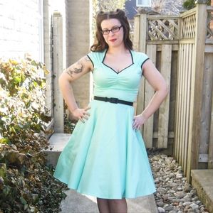 Pinup Couture Heidi Dress in Mint 1x
